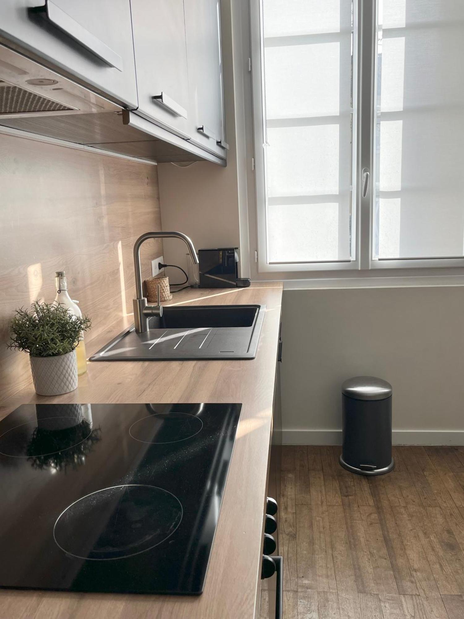Joli Appartement Proche Centre Avec Garage Gratuit Nantes Exterior foto